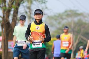 BIB: 40068
                            <button type="button" onclick="openModal(9891339)" class="btn btn-primary btn-sm float-right btn-popup" data-toggle="modal" data-target=".modal-high-quality">
                        <i class="fas fa-shopping-cart"></i> Add to Cart
                    </button>
                                            <button type="button" onclick="isThisMe(9891339, true)" class="btn btn-success btn-sm float-right btn-popup btn-isme hidden" data-toggle="tooltip" data-placement="bottom" title="นี่คือรูปของคุณใช่ไหม คลิกที่นี่เพื่อเอาเข้าอัลบั้ม">
                        <i class="fas fa-plus"></i> Add to album
                    </button>
                    <button type="button" onclick="isThisMe(9891339, false)" class="btn btn-warning btn-sm float-right btn-popup btn-isnotme hidden">
                        <i class="fas fa-ban"></i> Remove from album
                    </button>